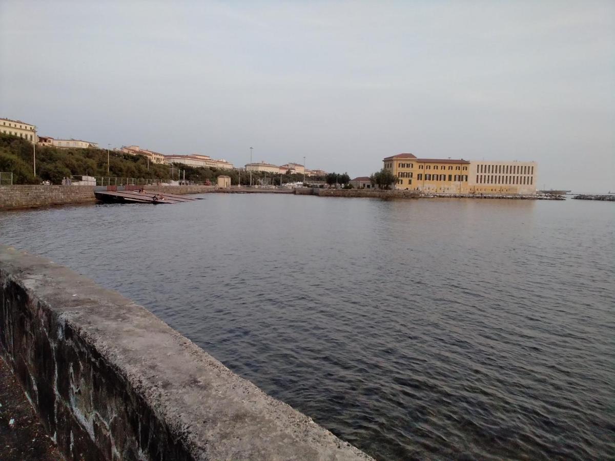 Casina Del Porto Villa Livorno Exterior photo